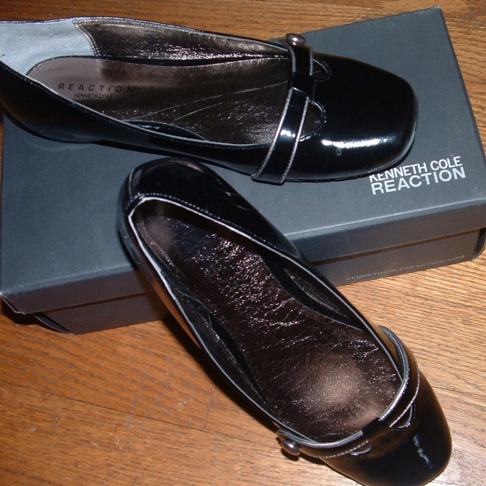 Kenneth Cole Reaction Flats Buckle Ballet Shoes - Picture 5 of 12